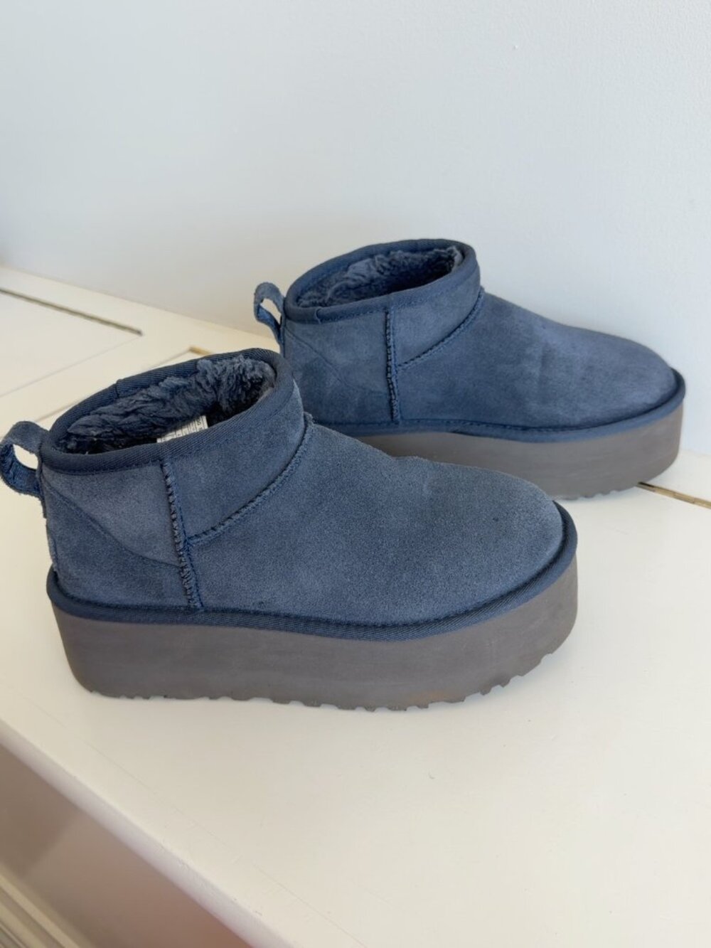 UGG Classic Ultra Mini Platform Boots Big Sky Blue Suede Size 6
